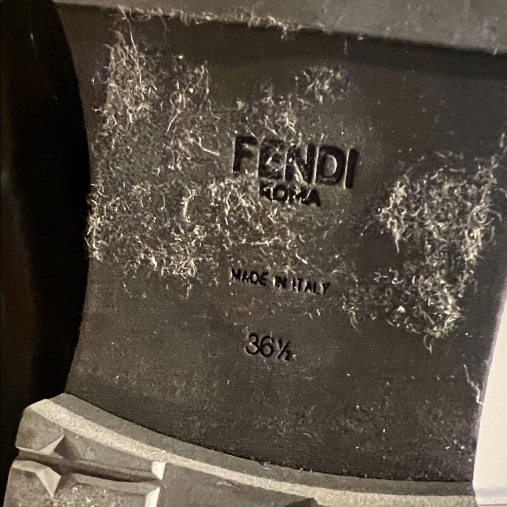 Fendi Black and Green Ankle Boots with Floral Design - Picture 7 of 7